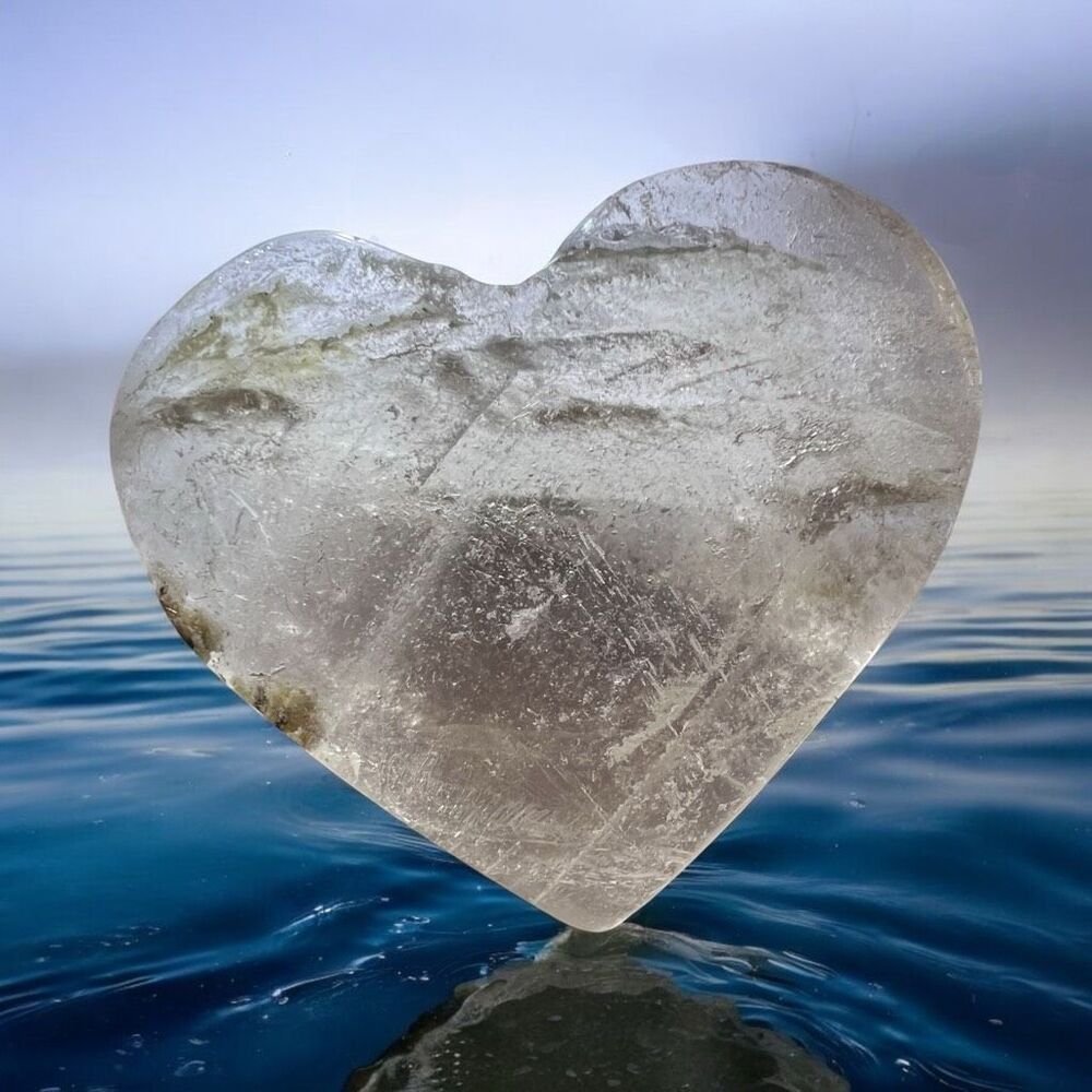 Garden Quartz Heart Carving